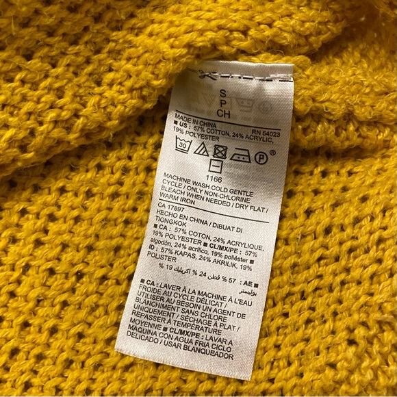 Old Navy | golden yellow sweater - Picture 3 of 7